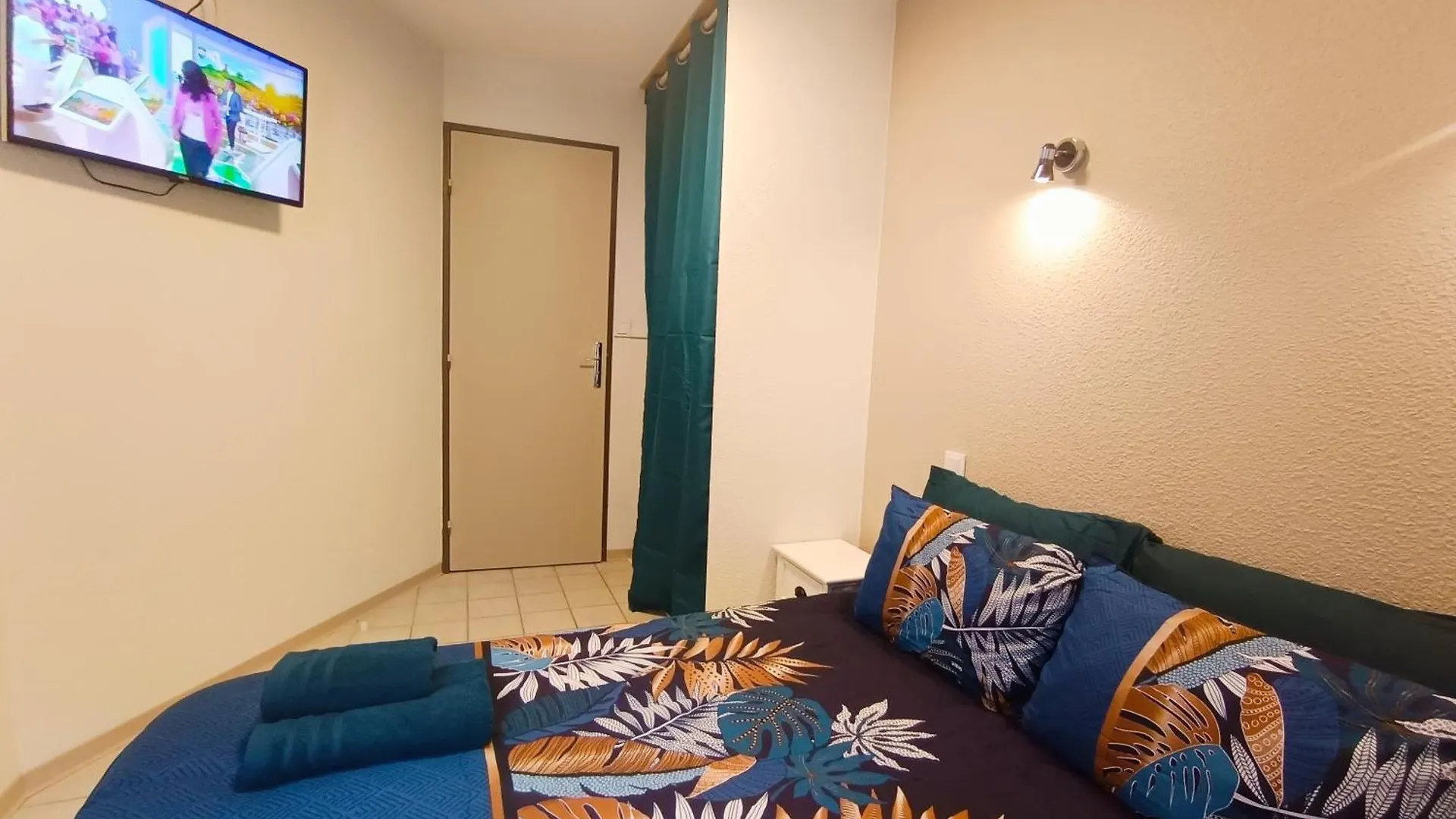 Le Nid Des Bains - Climatise - Piscine Partagee Apartment Digne-les-Bains 0*,  France