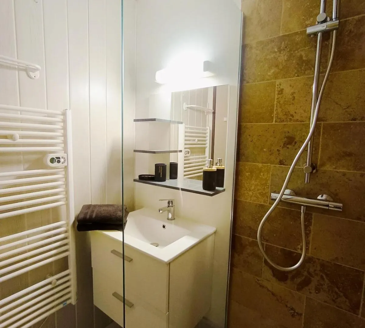 Le Nid Des Bains - Climatise - Piscine Partagee Apartment Digne-les-Bains France