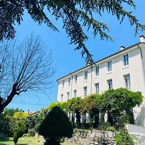 Apartment Les Glycines: Charming In Historic Building Near Center